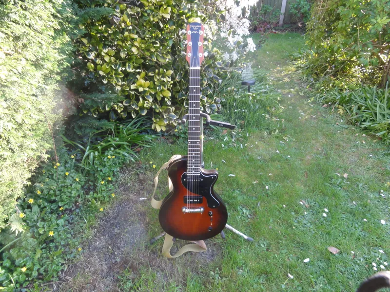 Phil’s Sunburst Single-Cut