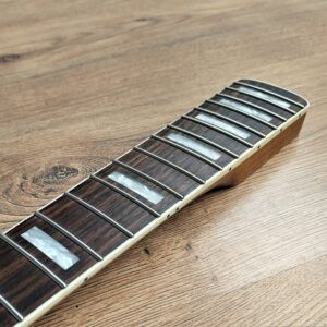 CBS strat neck binding