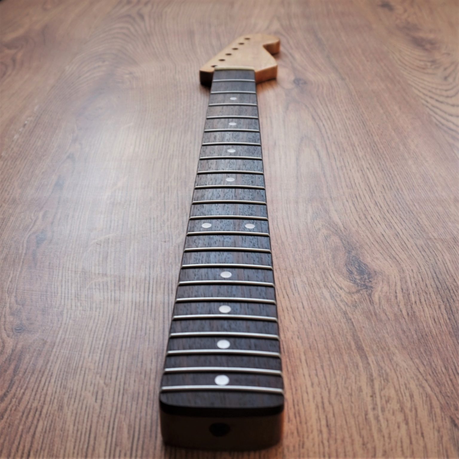 Free Uk Delivery On Guitar Necks Guitar Anatomy