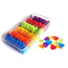 12x Matte Guitar Picks Soft Touch Extra Grip Plectrums Dadi Mixed Set Acoustic Electric