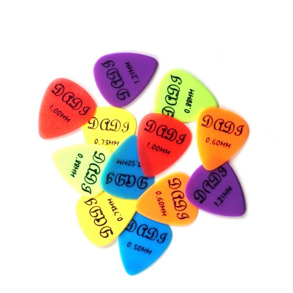 12x Matte Guitar Picks Soft Touch Extra Grip Plectrums Dadi Mixed Set Acoustic Electric | Guitar Anatomy