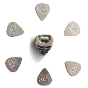 6x Extra Grip Aluminium Metal Guitar Picks Plectrums Dadi Acoustic Electric with Pick Holder - 0.78mm | Guitar Anatomy