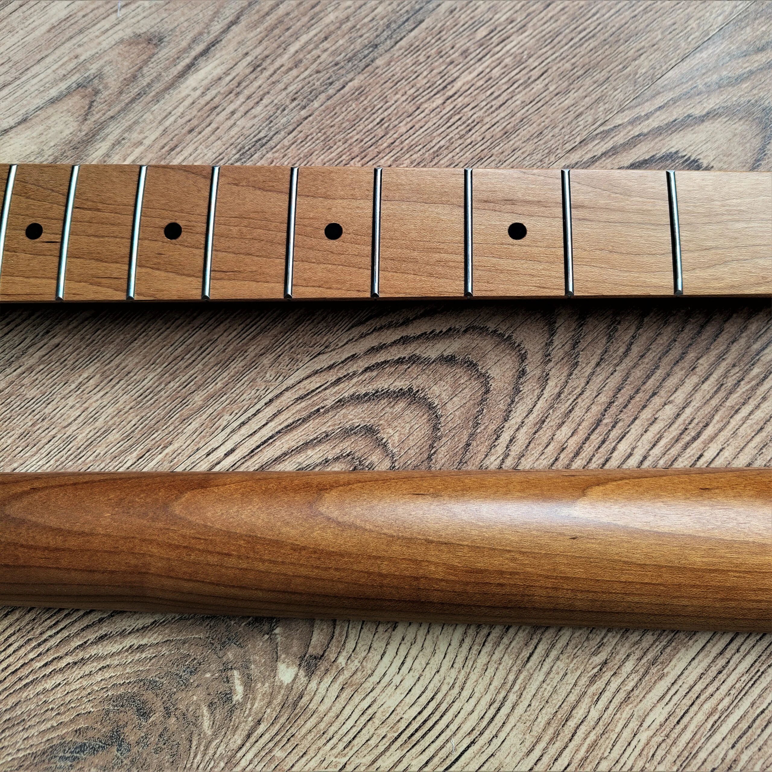 Roasted Tele neck