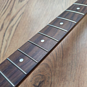 Roasted Maple Neck - Guitar Anatomy