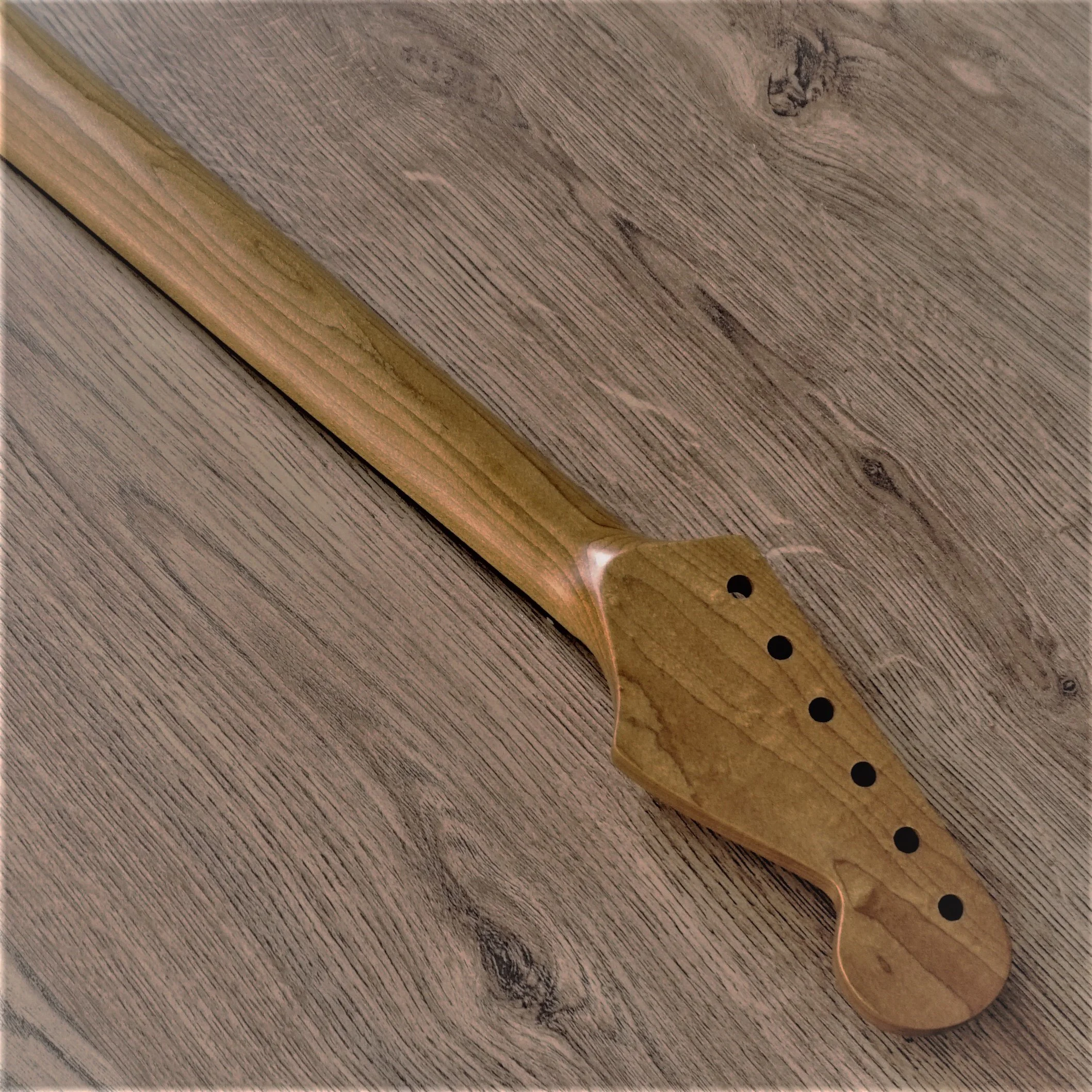 Left handed Stratocaster Compatible Roasted Maple and Rosewood Vintage Guitar Neck Nitro Satin 21 Fret Stainless Steel - Image 13