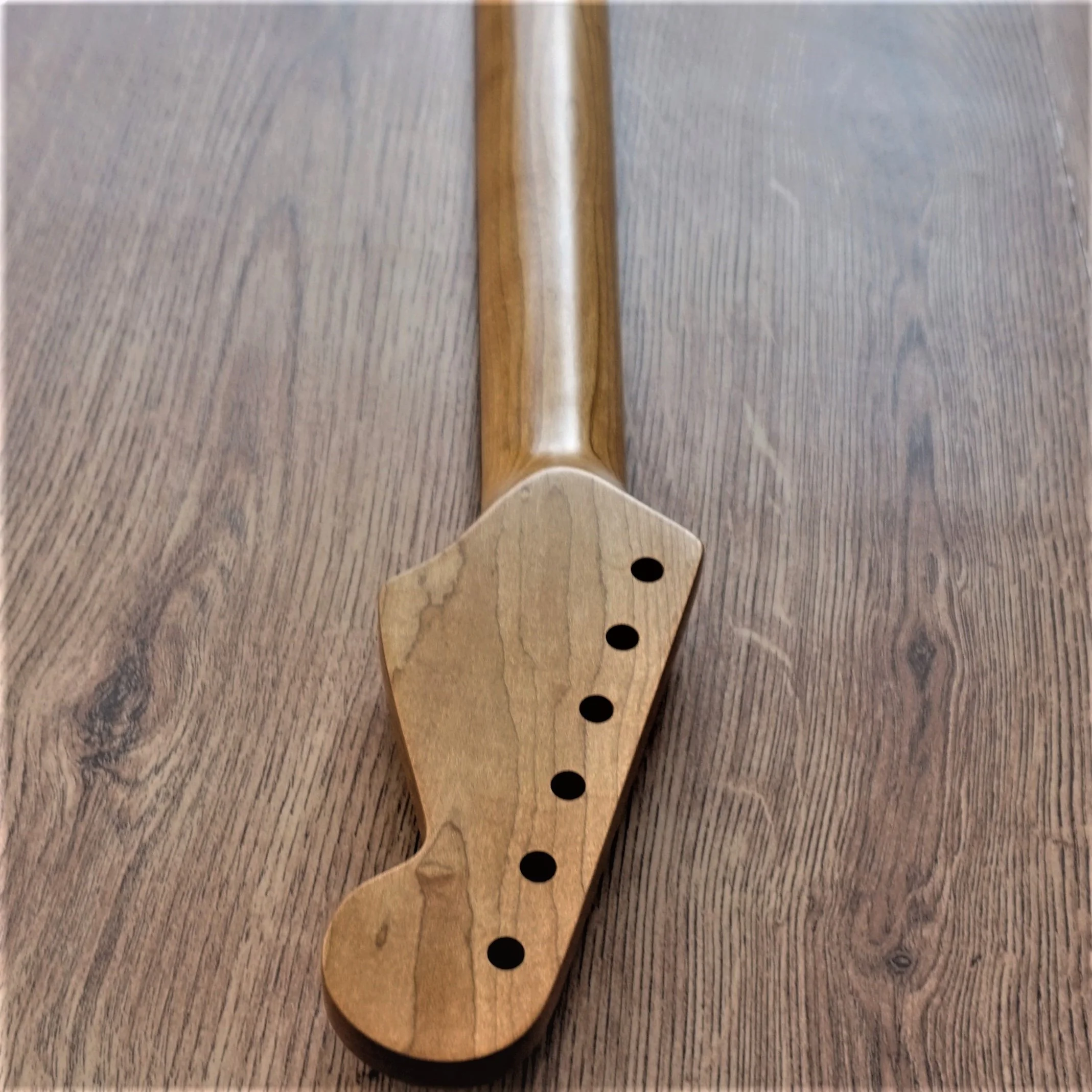 Left handed Stratocaster Compatible Roasted Maple and Rosewood Vintage Guitar Neck Nitro Satin 21 Fret Stainless Steel - Image 14
