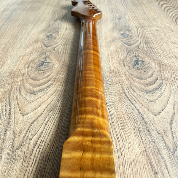 Roasted Torrefied Baked Maple Stratocaster Guitar Neck - Left Handed - Guitar Anatomy