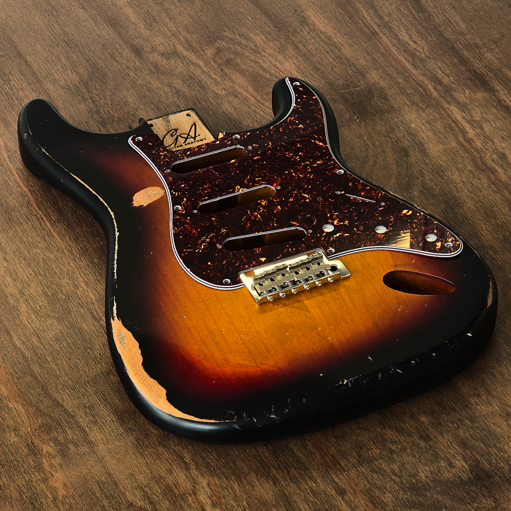 GA Played-In Classic Stratocaster-compatible SSS guitar body in Sunburst nitro, made from 2-piece alder and hand-aged in the UK.