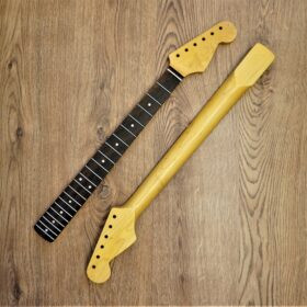 Stratocaster Compatible Maple and Rosewood - Light Vintage Nitro - Guitar Neck 21 Fret